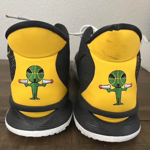 Nike Kyrie 7 Roswell Rayguns 2021 Size 11.5 CQ9326-003 - Picture 5 of 8